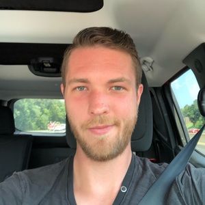 Meet your Posher, Zachary